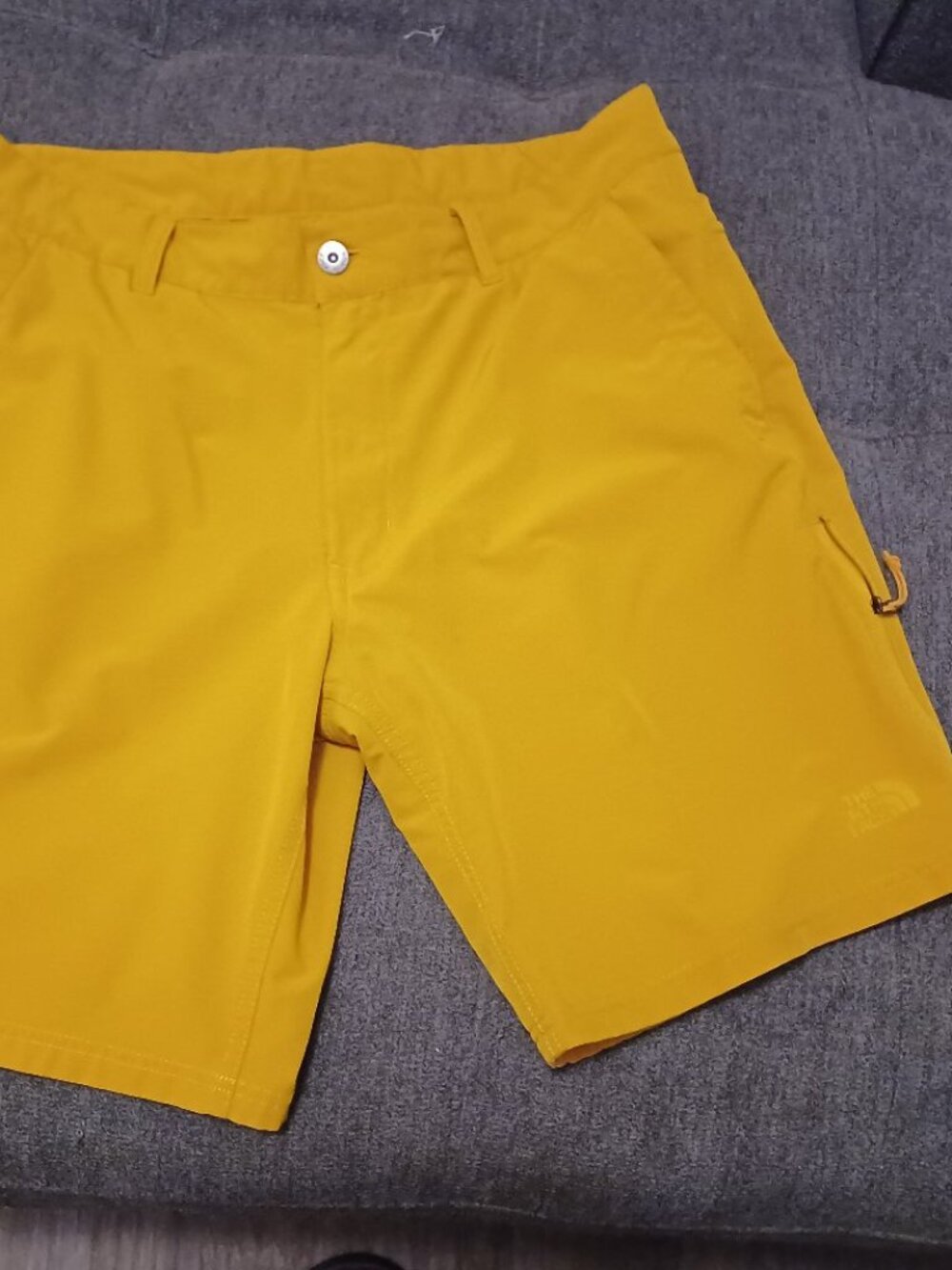 The North Mens Rolling Sun 9" Shorts Size 35